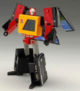 transformers-usb-hub-robot-mode